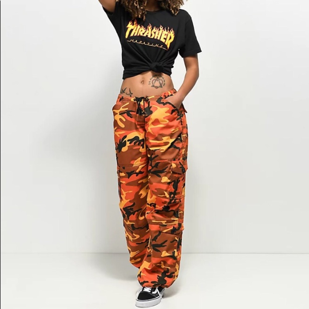 Orange camo cargo pants (size:m)